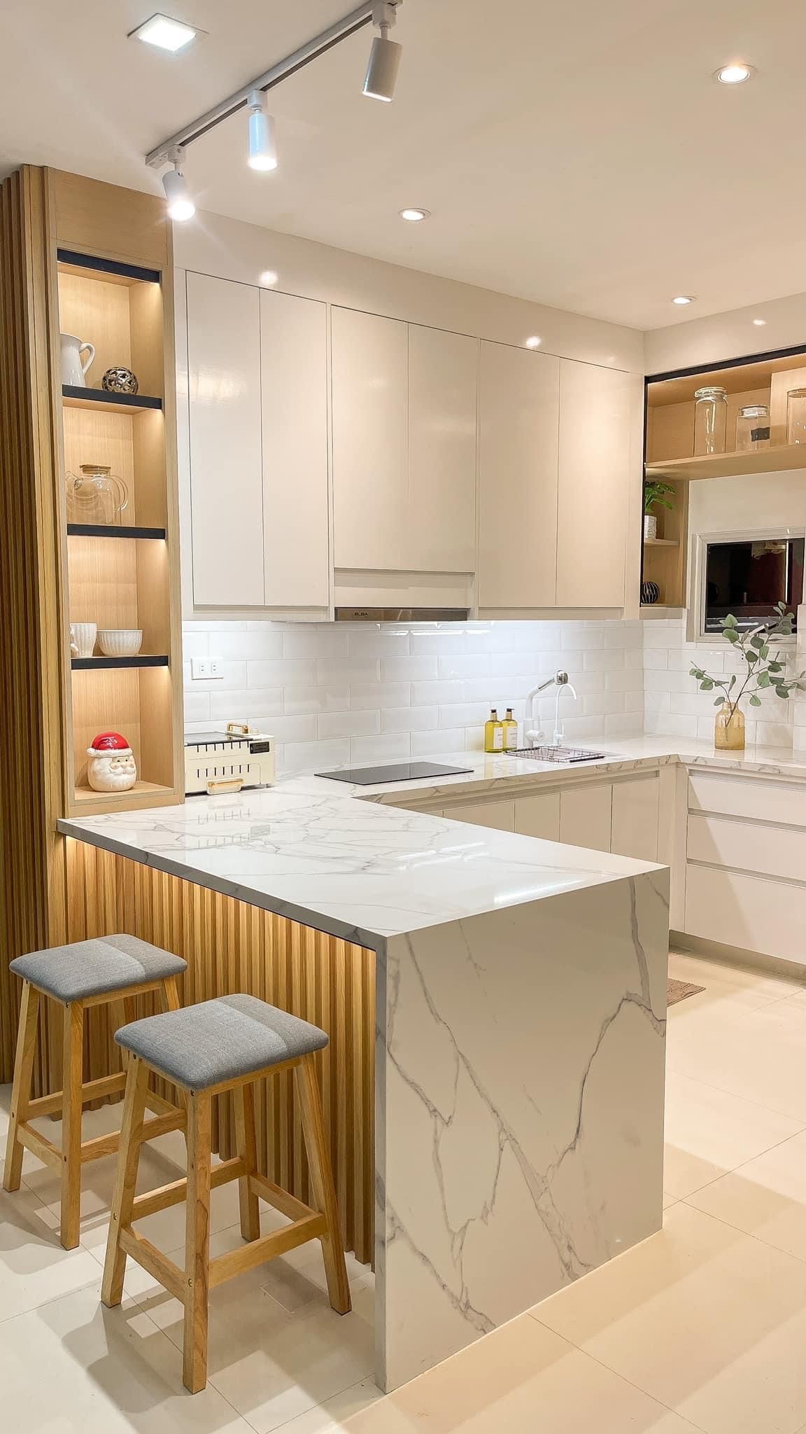 Matte Handleless Kitchen